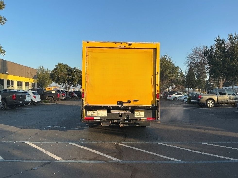 Light Duty Box Truck-Light and Medium Duty Trucks-GMC-2021-Savana G33903-Sacramento-CA-111,392\n\t\tmiles-$ 26,250 - Image 7