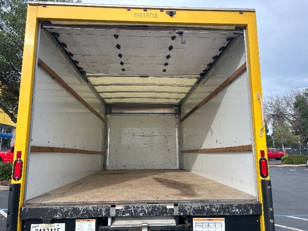 Light Duty Box Truck-Light and Medium Duty Trucks-GMC-2021-Savana G33903-Sacramento-CA-112,642\n\t\tmiles-$ 26,250 - Image 8