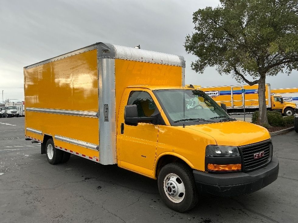 Light Duty Box Truck-Light and Medium Duty Trucks-GMC-2021-Savana G33903-Sacramento-CA-124,123\n\t\tmiles-$ 24,750 - Image 1