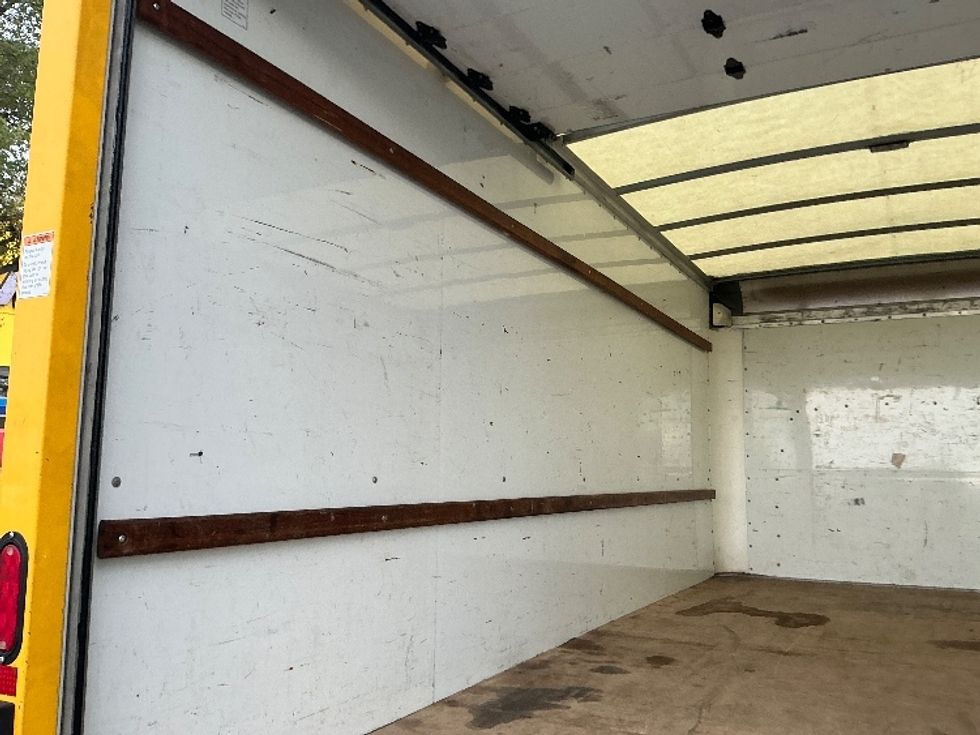 Light Duty Box Truck-Light and Medium Duty Trucks-GMC-2021-Savana G33903-Sacramento-CA-124,123\n\t\tmiles-$ 24,750 - Image 11