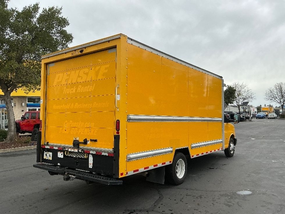 Light Duty Box Truck-Light and Medium Duty Trucks-GMC-2021-Savana G33903-Sacramento-CA-124,123\n\t\tmiles-$ 24,750 - Image 13