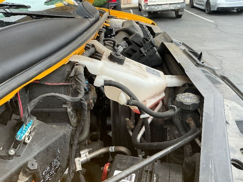 Light Duty Box Truck-Light and Medium Duty Trucks-GMC-2021-Savana G33903-Sacramento-CA-124,123\n\t\tmiles-$ 24,750 - Image 23