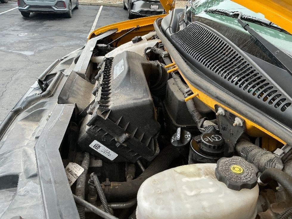 Light Duty Box Truck-Light and Medium Duty Trucks-GMC-2021-Savana G33903-Sacramento-CA-124,123\n\t\tmiles-$ 24,750 - Image 24