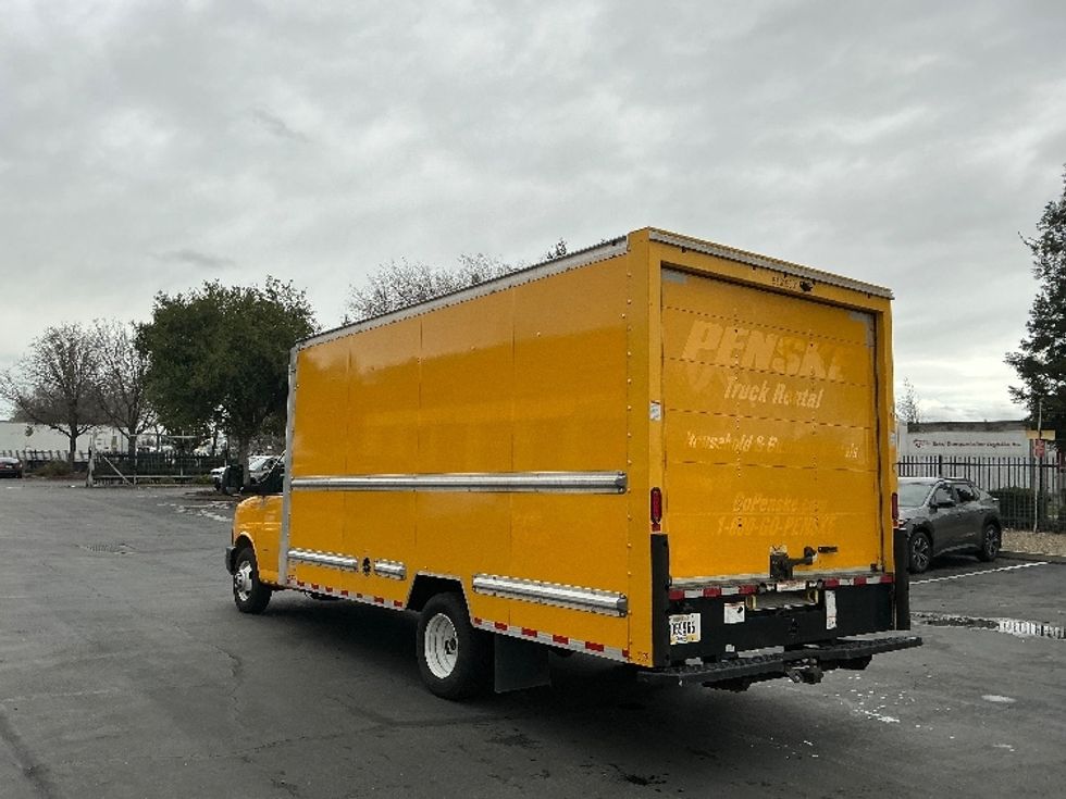 Light Duty Box Truck-Light and Medium Duty Trucks-GMC-2021-Savana G33903-Sacramento-CA-124,123\n\t\tmiles-$ 24,750 - Image 6