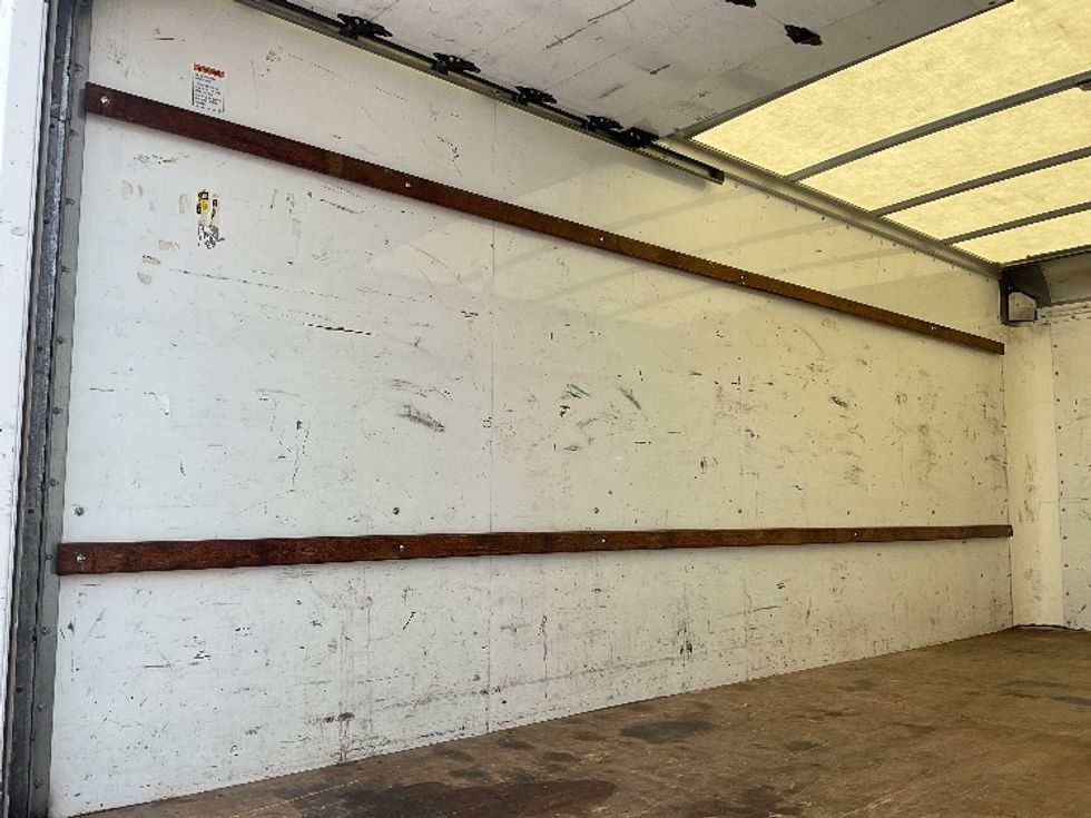 Light Duty Box Truck-Light and Medium Duty Trucks-GMC-2021-Savana G33903-Sacramento-CA-85,376\n\t\tmiles-$ 32,500 - Image 11