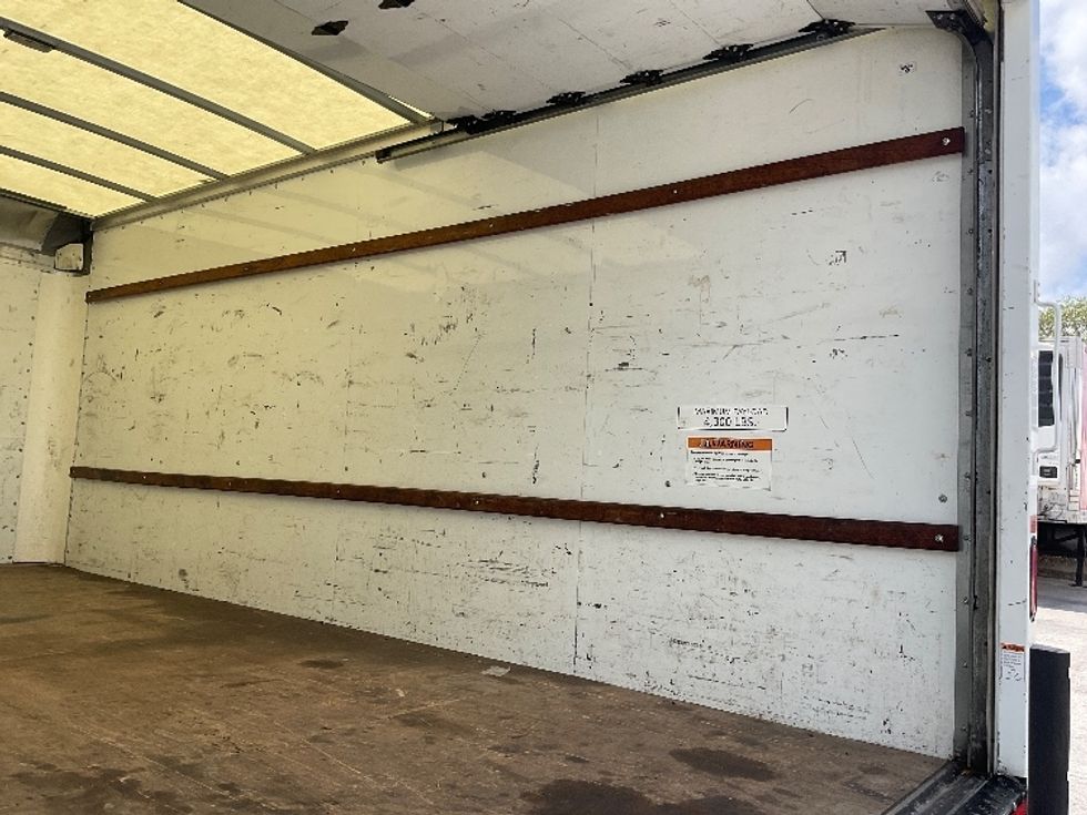 Light Duty Box Truck-Light and Medium Duty Trucks-GMC-2021-Savana G33903-Sacramento-CA-85,376\n\t\tmiles-$ 32,500 - Image 12