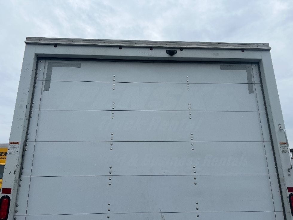 Light Duty Box Truck-Light and Medium Duty Trucks-GMC-2021-Savana G33903-Sacramento-CA-85,376\n\t\tmiles-$ 32,500 - Image 25