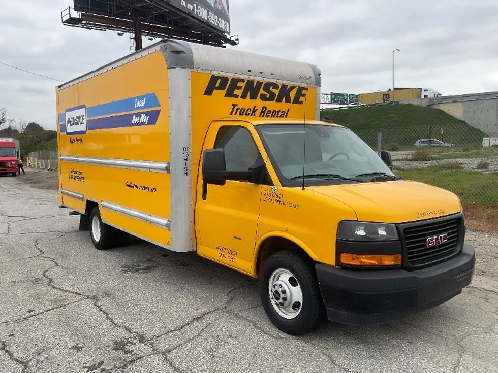 Light Duty Box Truck-Light and Medium Duty Trucks-GMC-2021-Savana G33903-Sacramento-CA-92,732\n\t\tmiles-$ 28,500 - Image 1