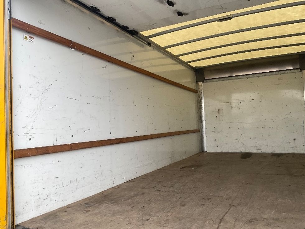 Light Duty Box Truck-Light and Medium Duty Trucks-GMC-2021-Savana G33903-Sacramento-CA-92,732\n\t\tmiles-$ 28,500 - Image 11