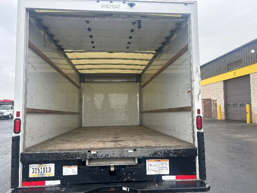 Light Duty Box Truck-Light and Medium Duty Trucks-GMC-2021-Savana G33903-Sacramento-CA-94,081\n\t\tmiles-$ 32,000 - Image 8