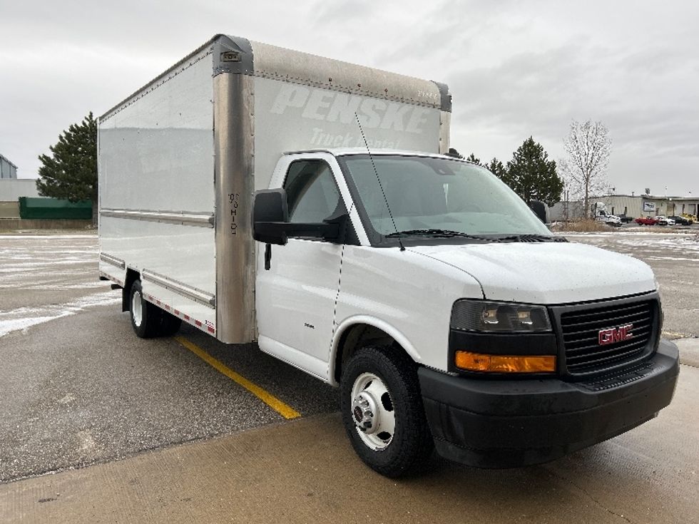 Light Duty Box Truck-Light and Medium Duty Trucks-GMC-2021-Savana G33903-Saginaw-MI-104,840\n\t\tmiles-$ 28,500 - Image 1