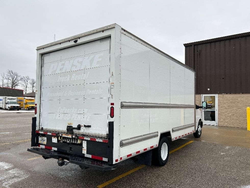 Light Duty Box Truck-Light and Medium Duty Trucks-GMC-2021-Savana G33903-Saginaw-MI-104,840\n\t\tmiles-$ 28,500 - Image 13