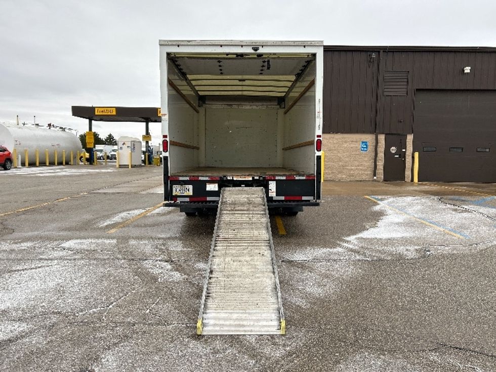 Light Duty Box Truck-Light and Medium Duty Trucks-GMC-2021-Savana G33903-Saginaw-MI-104,840\n\t\tmiles-$ 28,500 - Image 9