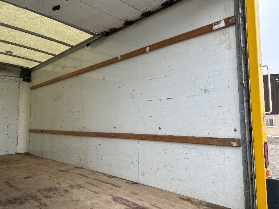 Light Duty Box Truck-Light and Medium Duty Trucks-GMC-2021-Savana G33903-Saginaw-MI-79,481\n\t\tmiles-$ 28,500 - Image 10