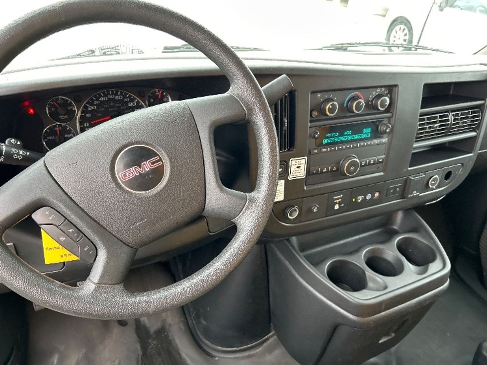 Light Duty Box Truck-Light and Medium Duty Trucks-GMC-2021-Savana G33903-Saginaw-MI-79,481\n\t\tmiles-$ 28,500 - Image 15