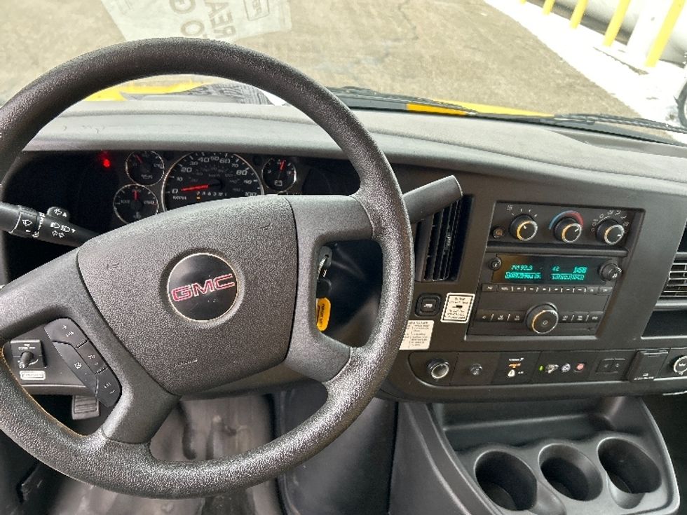 Light Duty Box Truck-Light and Medium Duty Trucks-GMC-2021-Savana G33903-Saginaw-MI-79,481\n\t\tmiles-$ 28,500 - Image 16