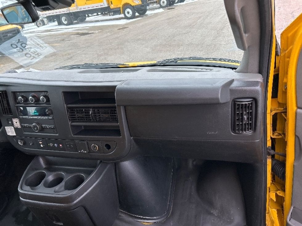 Light Duty Box Truck-Light and Medium Duty Trucks-GMC-2021-Savana G33903-Saginaw-MI-79,481\n\t\tmiles-$ 28,500 - Image 19