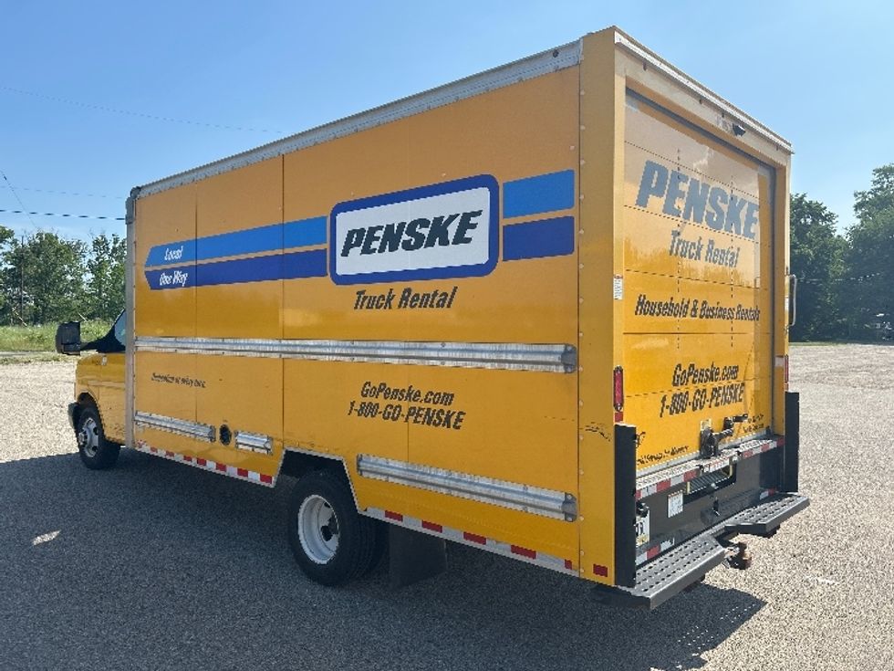 Light Duty Box Truck-Light and Medium Duty Trucks-GMC-2021-Savana G33903-Saginaw-MI-88,106\n\t\tmiles-$ 27,500 - Image 6