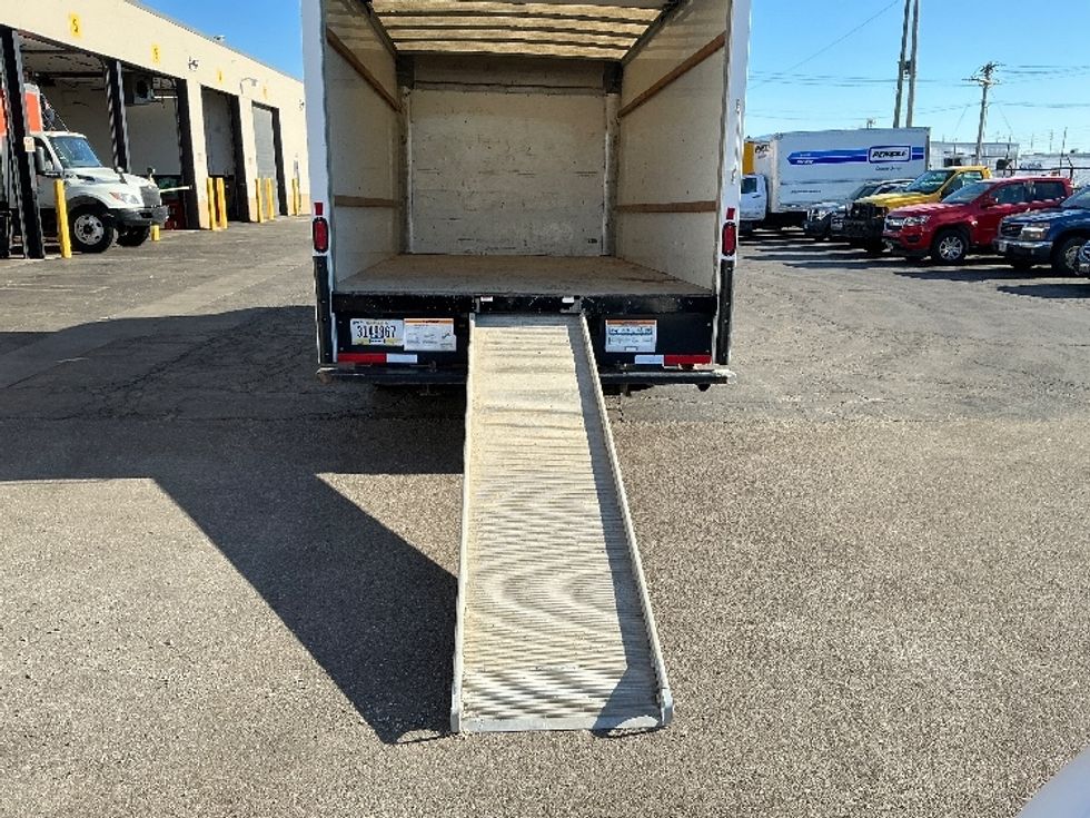 Light Duty Box Truck-Light and Medium Duty Trucks-GMC-2021-Savana G33903-Saint Louis-MO-101,561\n\t\tmiles-$ 29,000 - Image 9