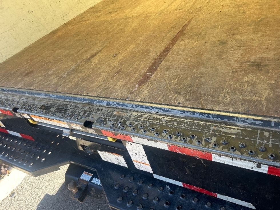 Light Duty Box Truck-Light and Medium Duty Trucks-GMC-2021-Savana G33903-Saint Petersburg-FL-116,985\n\t\tmiles-$ 28,750 - Image 10