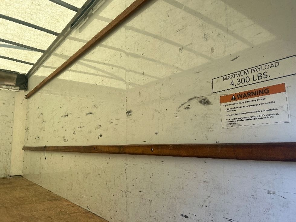 Light Duty Box Truck-Light and Medium Duty Trucks-GMC-2021-Savana G33903-Saint Petersburg-FL-116,985\n\t\tmiles-$ 28,750 - Image 12