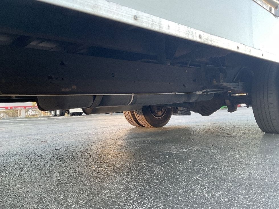 Light Duty Box Truck-Light and Medium Duty Trucks-GMC-2021-Savana G33903-Saint Petersburg-FL-81,147\n\t\tmiles-$ 33,000 - Image 5