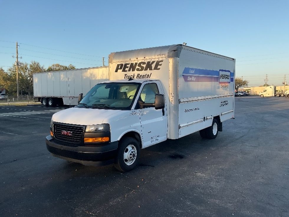 Light Duty Box Truck-Light and Medium Duty Trucks-GMC-2021-Savana G33903-Saint Petersburg-FL-81,147\n\t\tmiles-$ 33,000 - Image 3