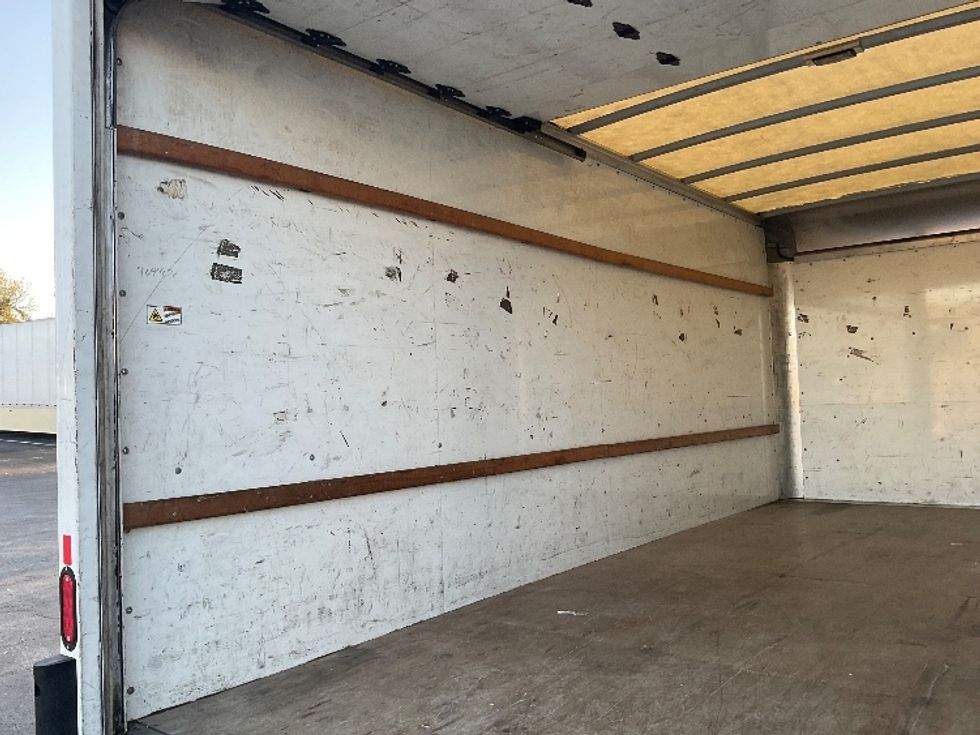 Light Duty Box Truck-Light and Medium Duty Trucks-GMC-2021-Savana G33903-Saint Petersburg-FL-81,147\n\t\tmiles-$ 33,000 - Image 10