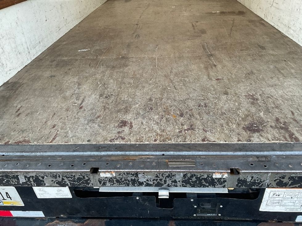 Light Duty Box Truck-Light and Medium Duty Trucks-GMC-2021-Savana G33903-Saint Petersburg-FL-81,147\n\t\tmiles-$ 33,000 - Image 9