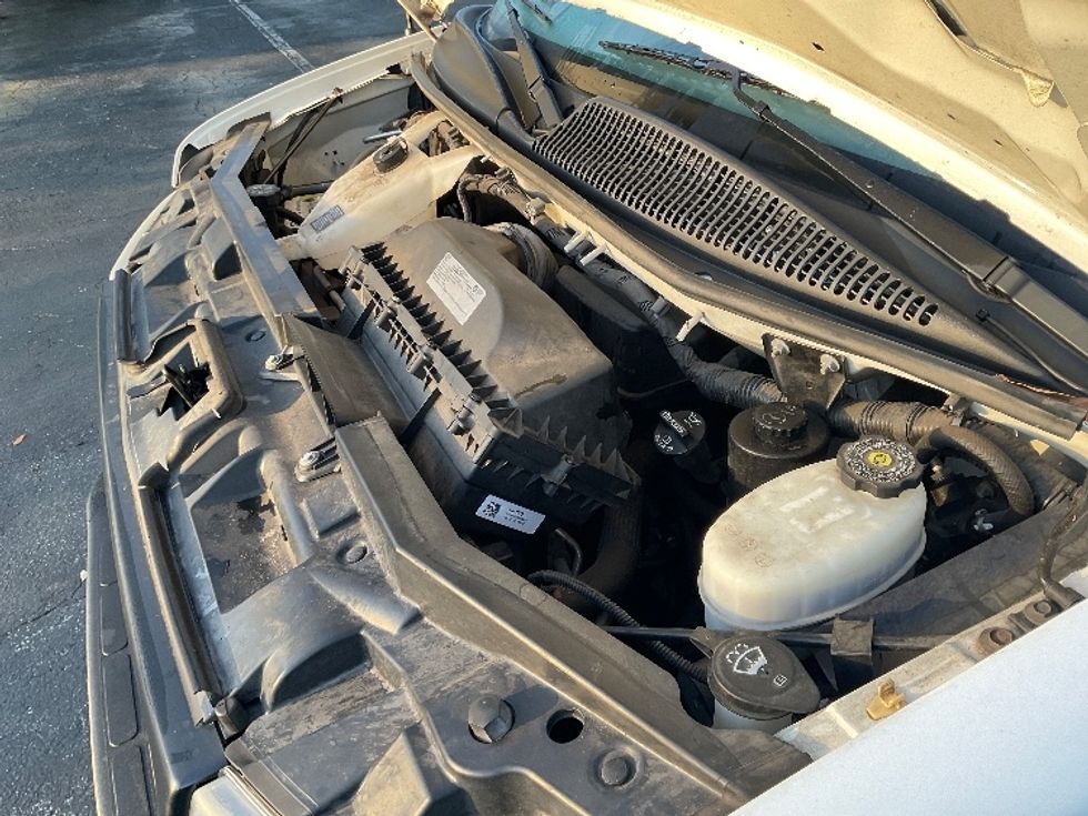 Light Duty Box Truck-Light and Medium Duty Trucks-GMC-2021-Savana G33903-Saint Petersburg-FL-81,147\n\t\tmiles-$ 33,000 - Image 23