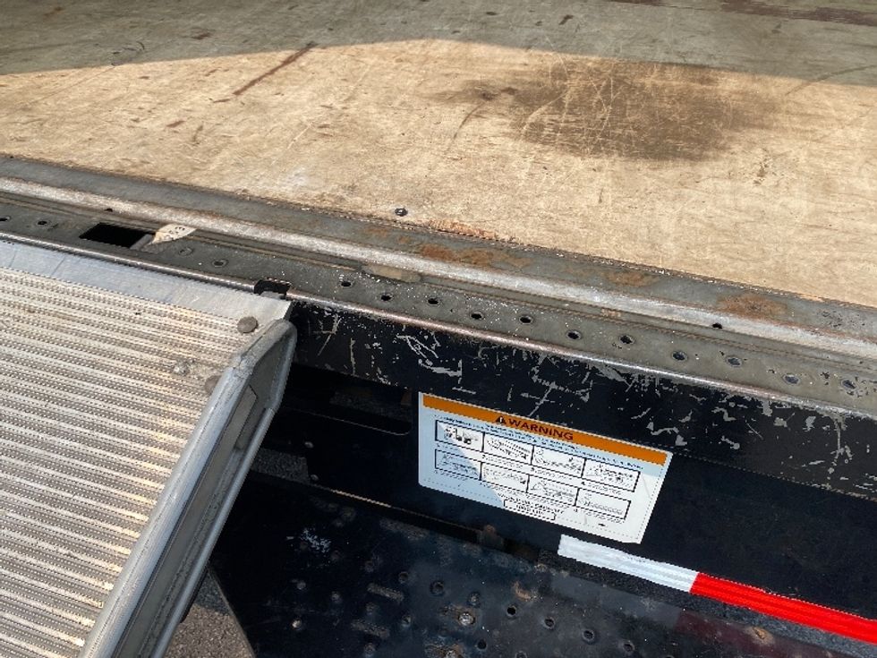 Light Duty Box Truck-Light and Medium Duty Trucks-GMC-2021-Savana G33903-Salem-VA-101,681\n\t\tmiles-$ 28,750 - Image 10