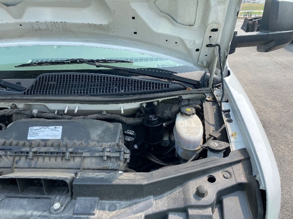 Light Duty Box Truck-Light and Medium Duty Trucks-GMC-2021-Savana G33903-Salem-VA-101,681\n\t\tmiles-$ 28,750 - Image 24