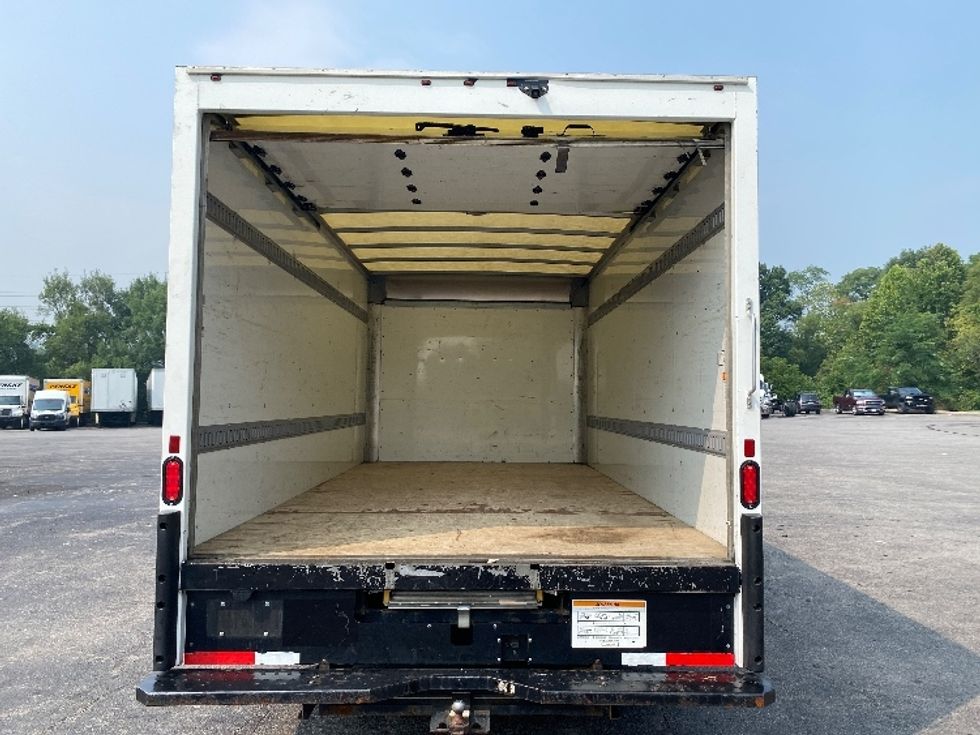 Light Duty Box Truck-Light and Medium Duty Trucks-GMC-2021-Savana G33903-Salem-VA-101,681\n\t\tmiles-$ 28,750 - Image 8