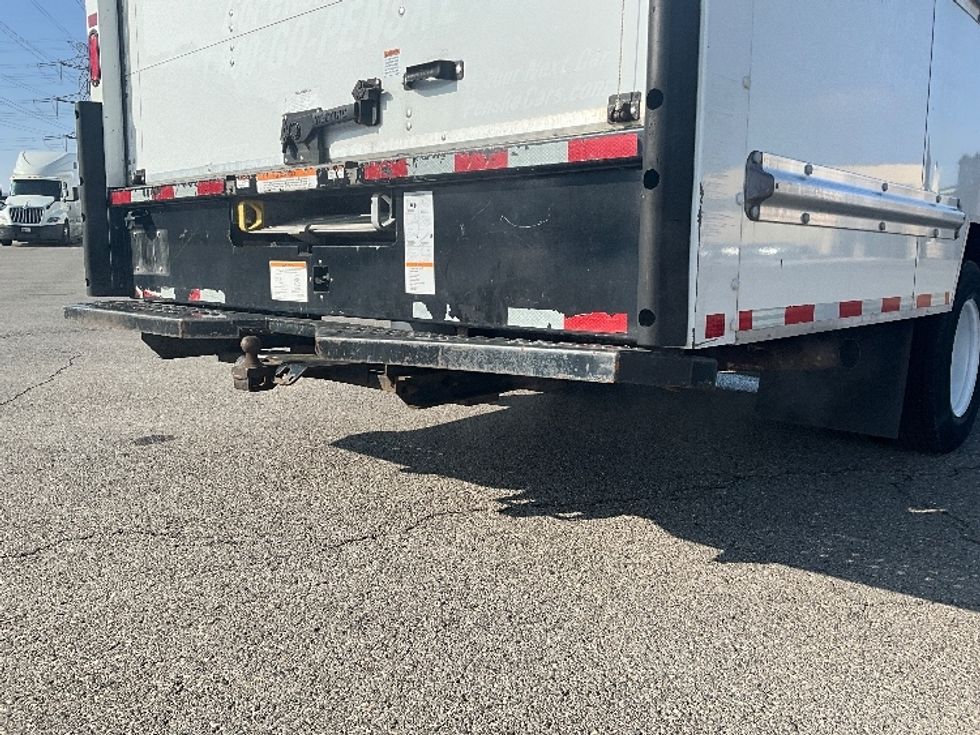 Light Duty Box Truck-Light and Medium Duty Trucks-GMC-2021-Savana G33903-Salt Lake City-UT-108,556\n\t\tmiles-$ 30,000 - Image 27