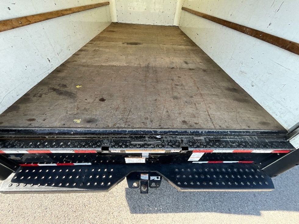 Light Duty Box Truck-Light and Medium Duty Trucks-GMC-2021-Savana G33903-Salt Lake City-UT-122,892\n\t\tmiles-$ 28,250 - Image 10