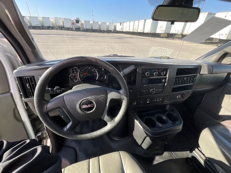 Light Duty Box Truck-Light and Medium Duty Trucks-GMC-2021-Savana G33903-Salt Lake City-UT-122,892\n\t\tmiles-$ 28,250 - Image 18