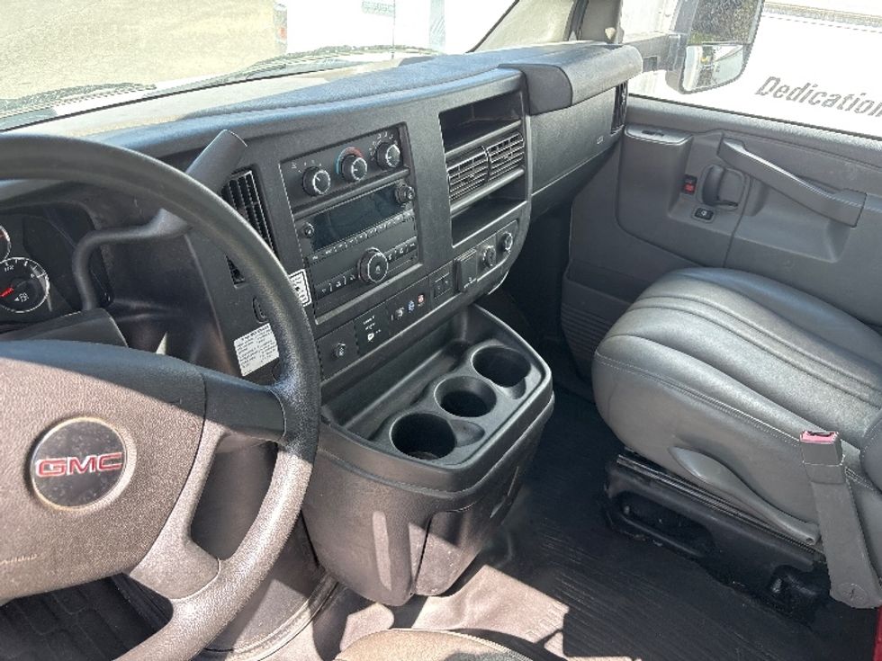 Light Duty Box Truck-Light and Medium Duty Trucks-GMC-2021-Savana G33903-Salt Lake City-UT-75,029\n\t\tmiles-$ 31,000 - Image 16