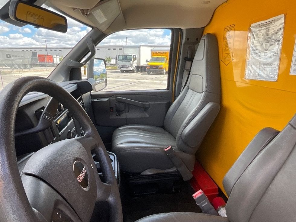 Light Duty Box Truck-Light and Medium Duty Trucks-GMC-2021-Savana G33903-Salt Lake City-UT-87,431\n\t\tmiles-$ 27,500 - Image 19