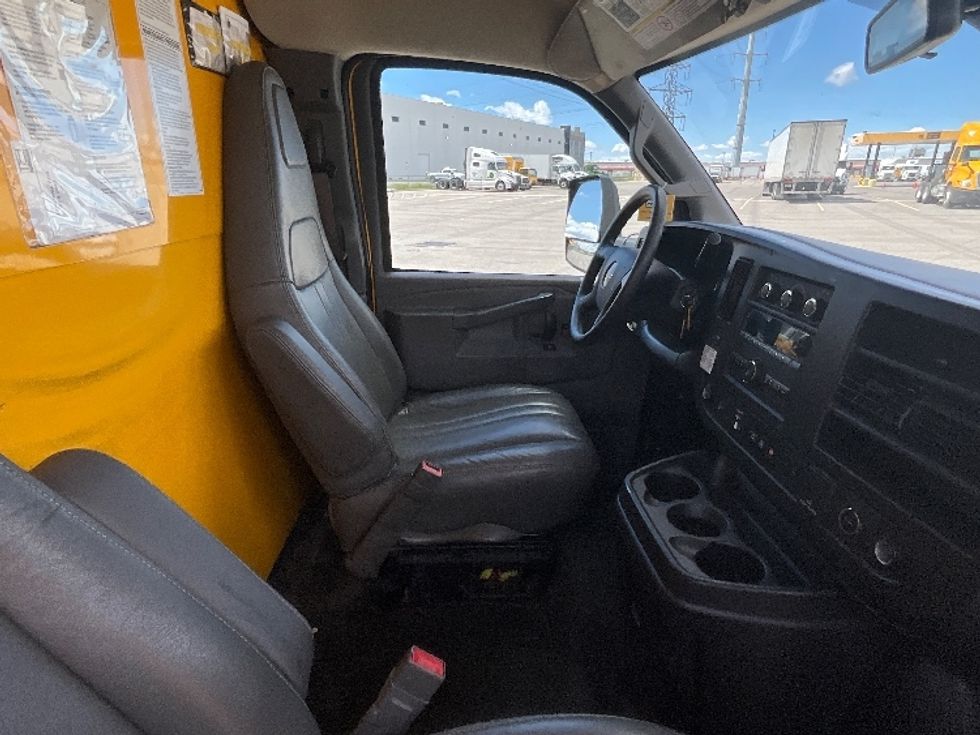 Light Duty Box Truck-Light and Medium Duty Trucks-GMC-2021-Savana G33903-Salt Lake City-UT-87,431\n\t\tmiles-$ 27,500 - Image 22