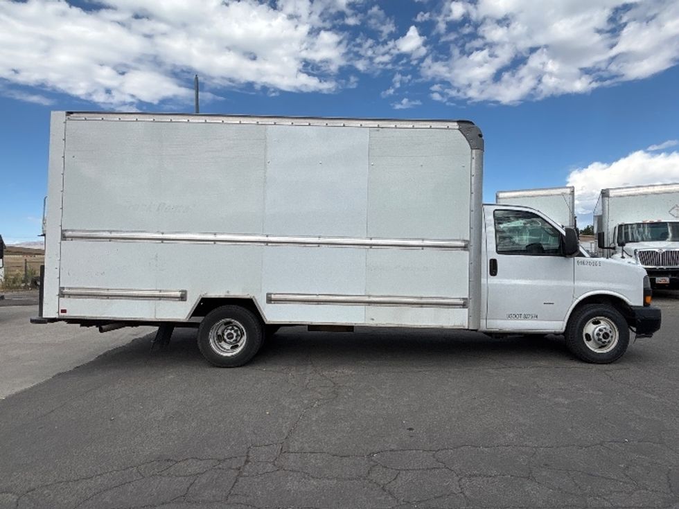 Light Duty Box Truck-Light and Medium Duty Trucks-GMC-2021-Savana G33903-Salt Lake City-UT-87,544\n\t\tmiles-$ 29,500 - Image 14