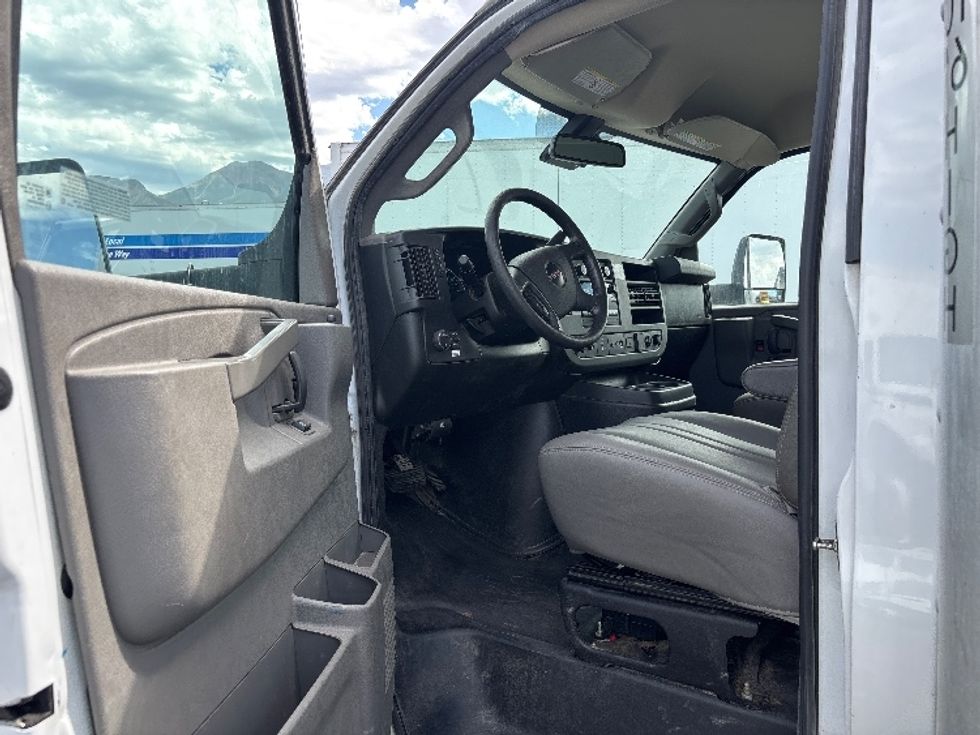 Light Duty Box Truck-Light and Medium Duty Trucks-GMC-2021-Savana G33903-Salt Lake City-UT-87,544\n\t\tmiles-$ 29,500 - Image 15