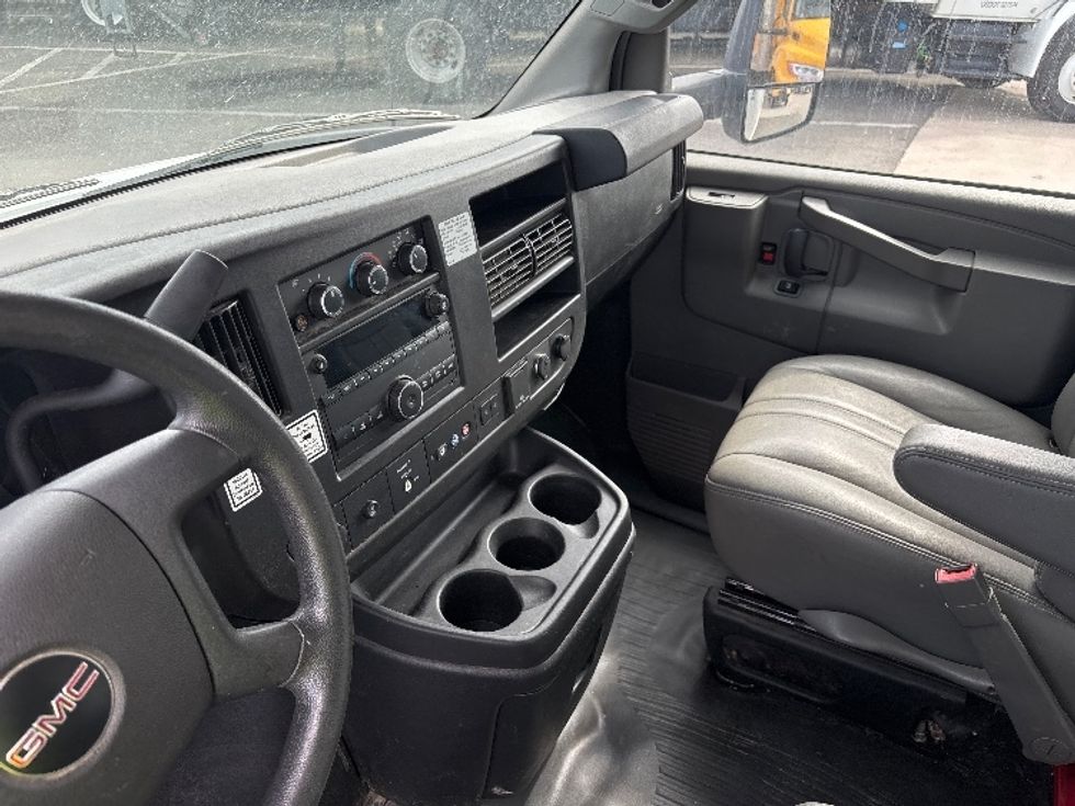 Light Duty Box Truck-Light and Medium Duty Trucks-GMC-2021-Savana G33903-Salt Lake City-UT-87,544\n\t\tmiles-$ 29,500 - Image 16