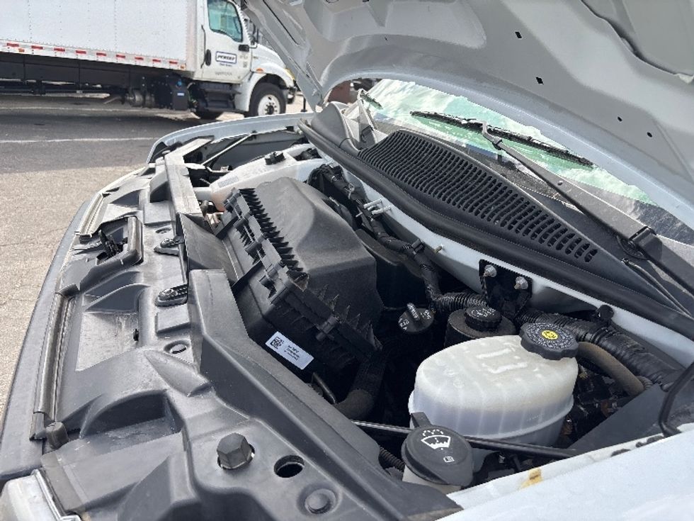 Light Duty Box Truck-Light and Medium Duty Trucks-GMC-2021-Savana G33903-Salt Lake City-UT-87,544\n\t\tmiles-$ 29,500 - Image 23