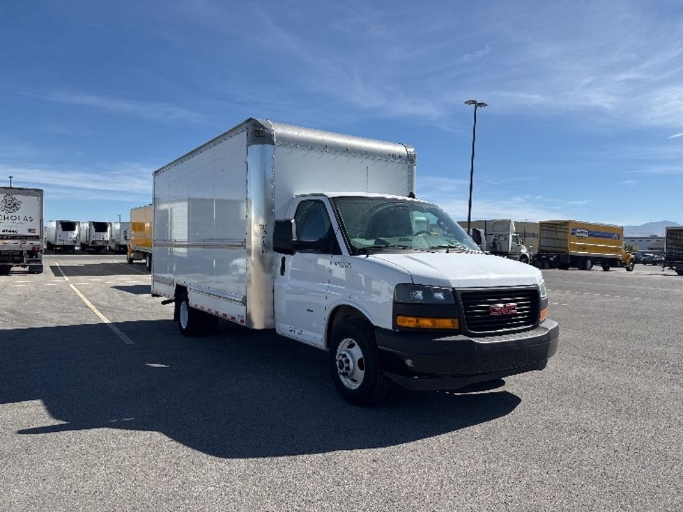 Light Duty Box Truck-Light and Medium Duty Trucks-GMC-2021-Savana G33903-Salt Lake City-UT-90,625\n\t\tmiles-$ 26,500 - Image 1