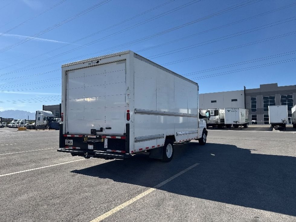 Light Duty Box Truck-Light and Medium Duty Trucks-GMC-2021-Savana G33903-Salt Lake City-UT-90,625\n\t\tmiles-$ 26,500 - Image 12