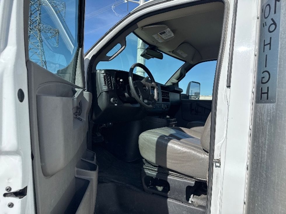 Light Duty Box Truck-Light and Medium Duty Trucks-GMC-2021-Savana G33903-Salt Lake City-UT-90,625\n\t\tmiles-$ 26,500 - Image 15