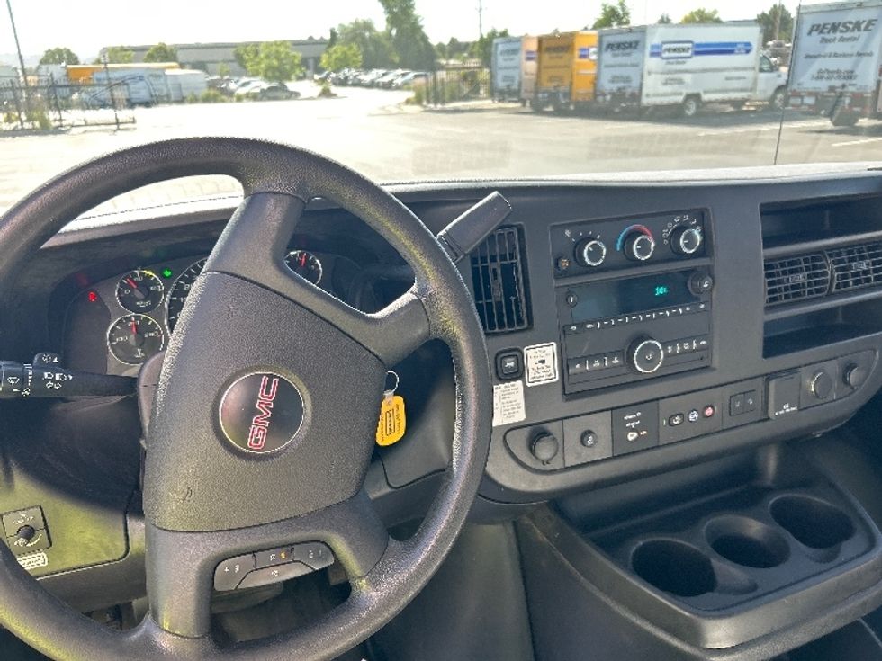 Light Duty Box Truck-Light and Medium Duty Trucks-GMC-2021-Savana G33903-Salt Lake City-UT-90,625\n\t\tmiles-$ 26,500 - Image 17