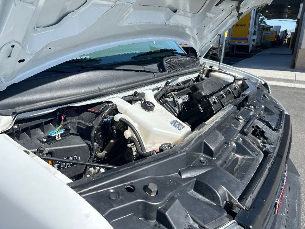 Light Duty Box Truck-Light and Medium Duty Trucks-GMC-2021-Savana G33903-Salt Lake City-UT-90,625\n\t\tmiles-$ 26,500 - Image 22