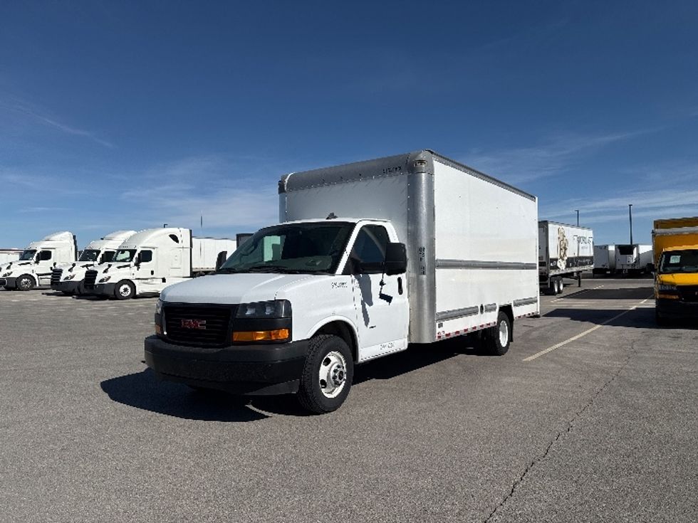 Light Duty Box Truck-Light and Medium Duty Trucks-GMC-2021-Savana G33903-Salt Lake City-UT-90,625\n\t\tmiles-$ 26,500 - Image 3