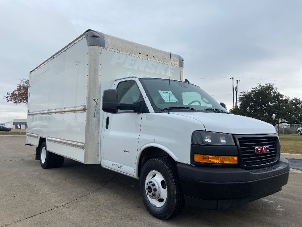 Light Duty Box Truck-Light and Medium Duty Trucks-GMC-2021-Savana G33903-San Antonio-TX-101,964\n\t\tmiles-$ 29,250 - Image 1